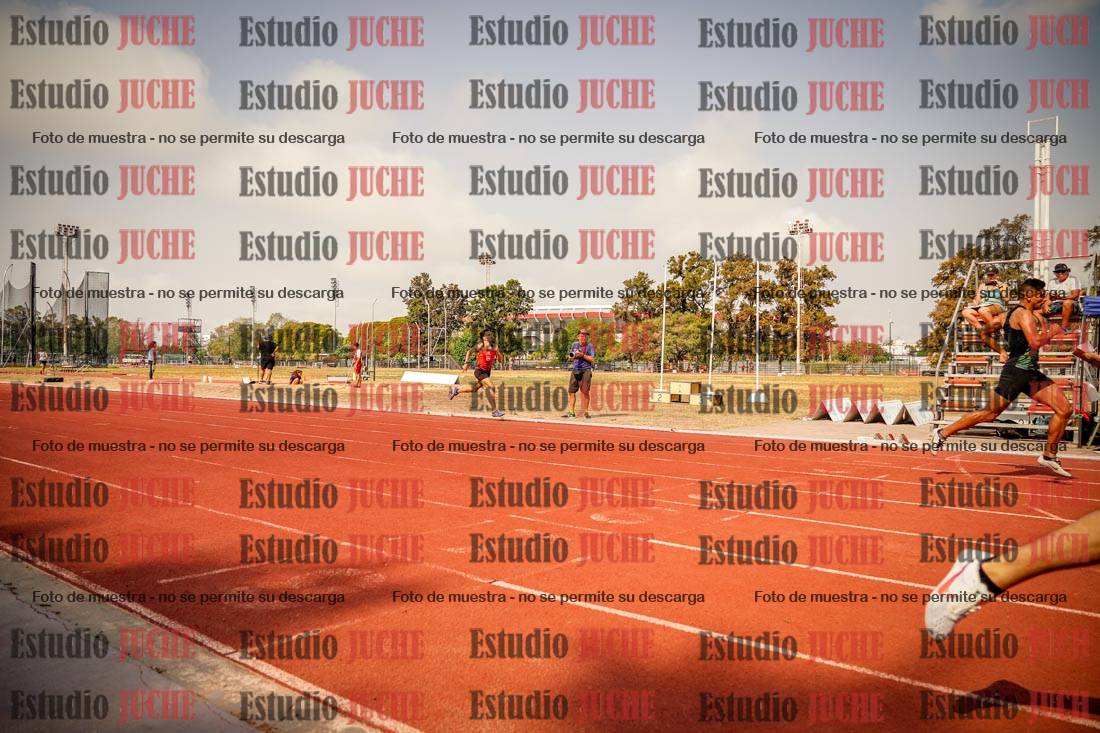 Fotos de los 400 m llanos de varones