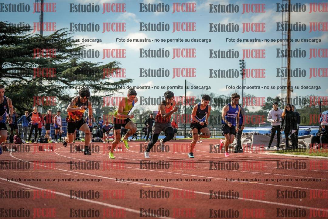 Fotos de los 100 m llanos de varones