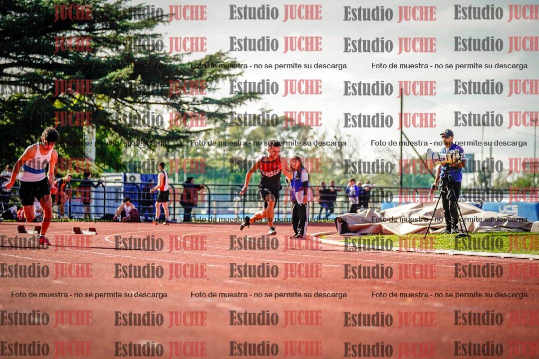 Fotos de los 100 m llanos de varones