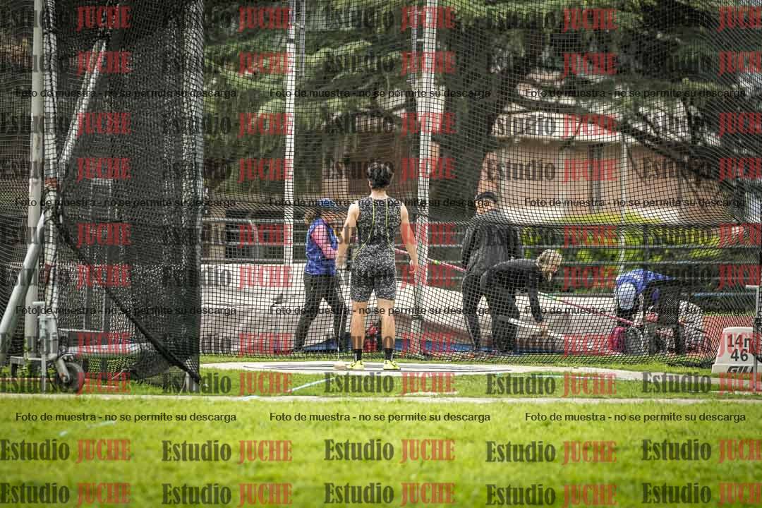 Fotos del lanzamiento de martillo de varones