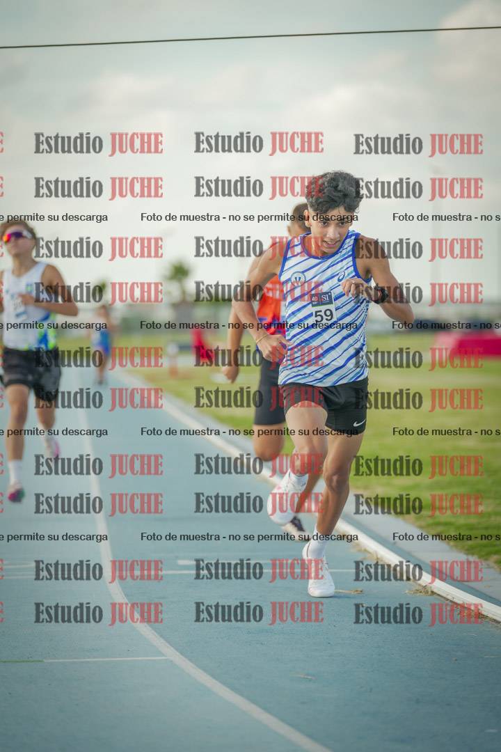 Fotos de los 800 m llanos de varones