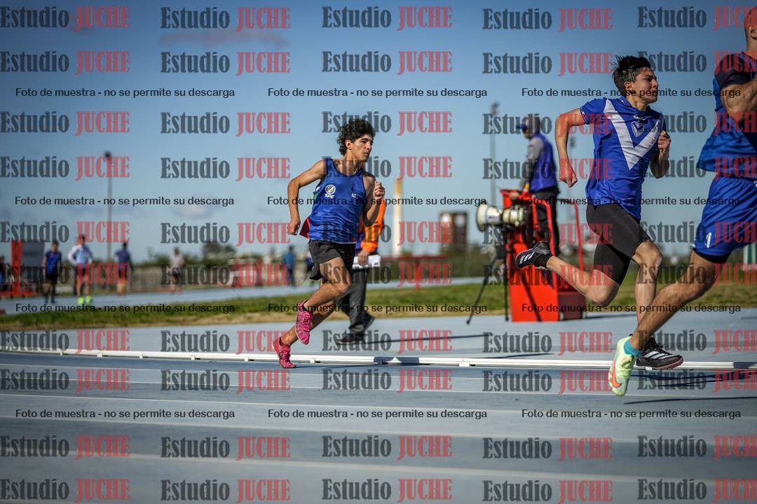 Fotos de los 200 m llanos de varones