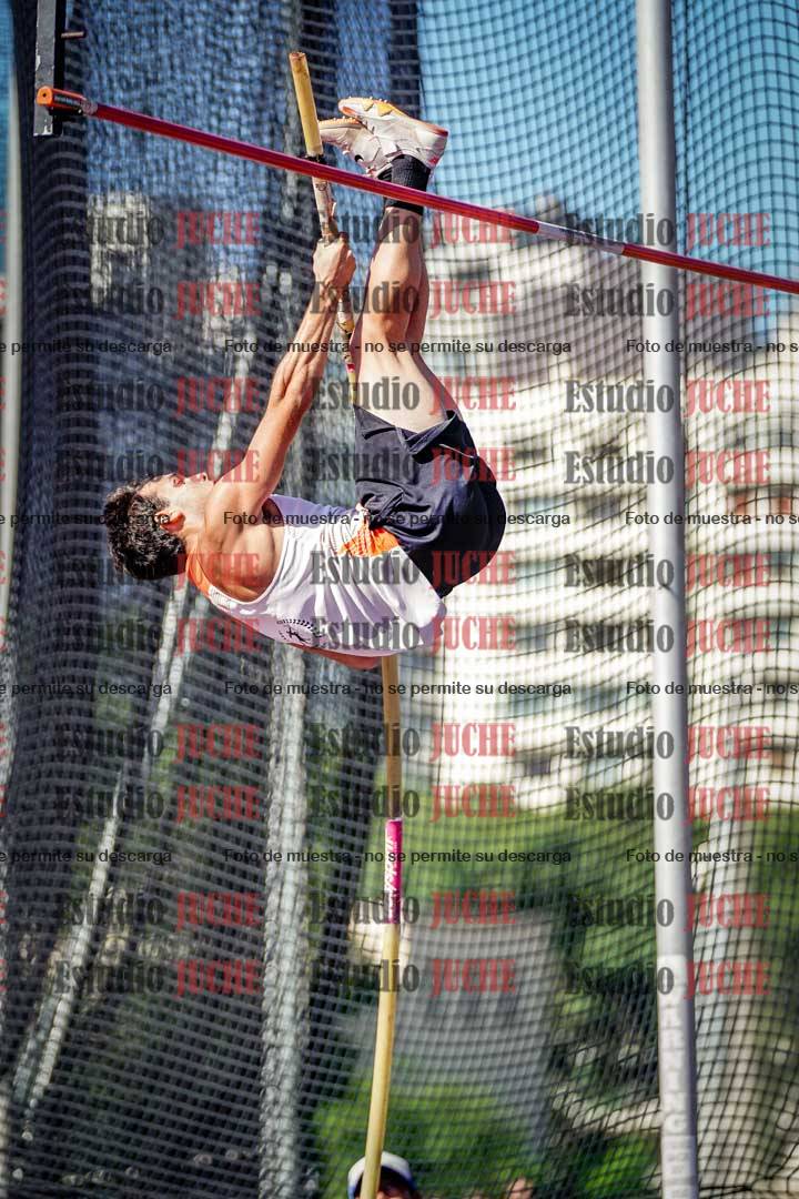 Fotos del salto triple de mujeres y varones