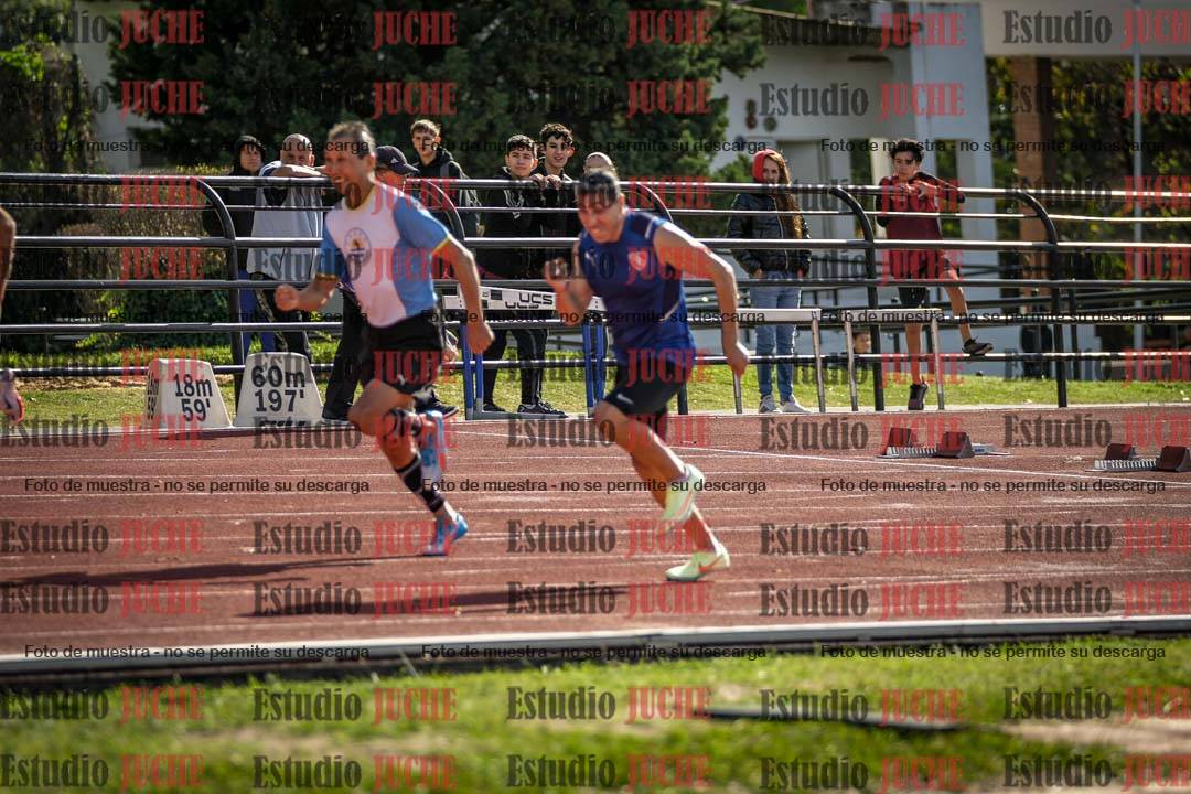 Fotos de los 100 m llanos de varones
