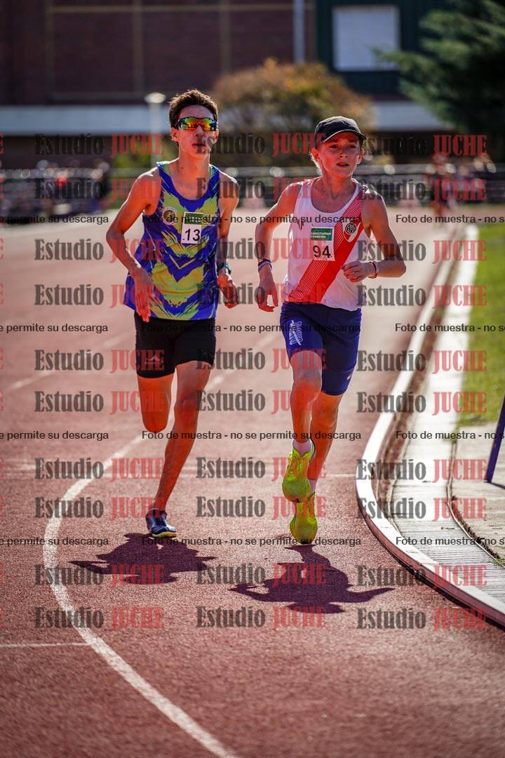 Fotos de los 2400 m de varones