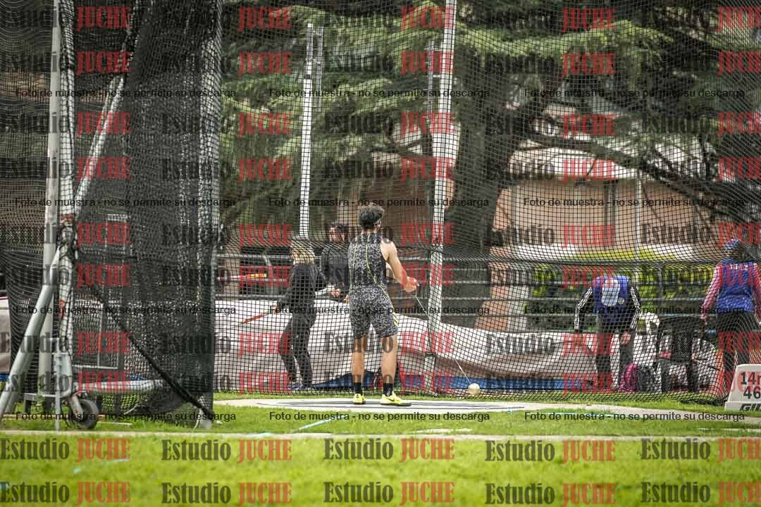 Fotos del lanzamiento de martillo de varones