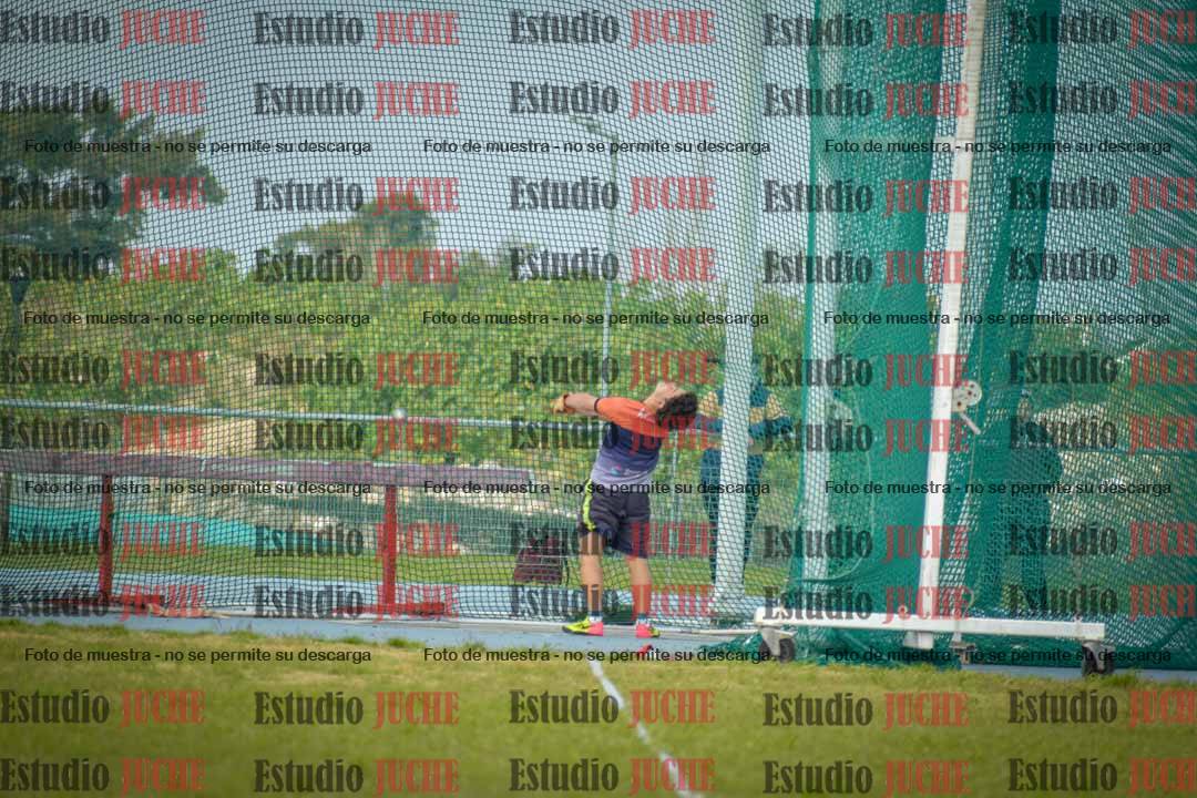 Fotos del lanzamiento de martillo de varones