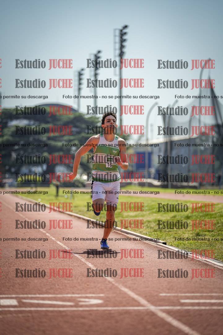 Fotos de los 800 m llanos de varones