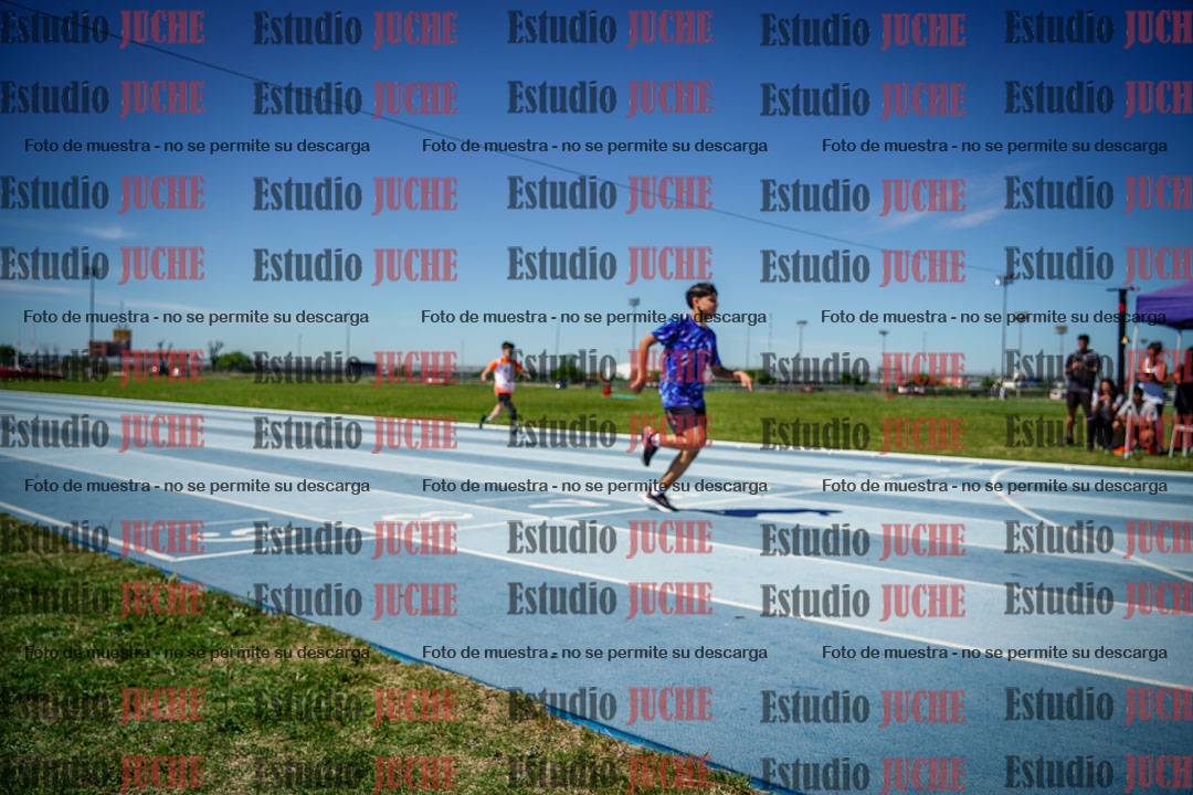 Fotos de los 80 m llanos de varones