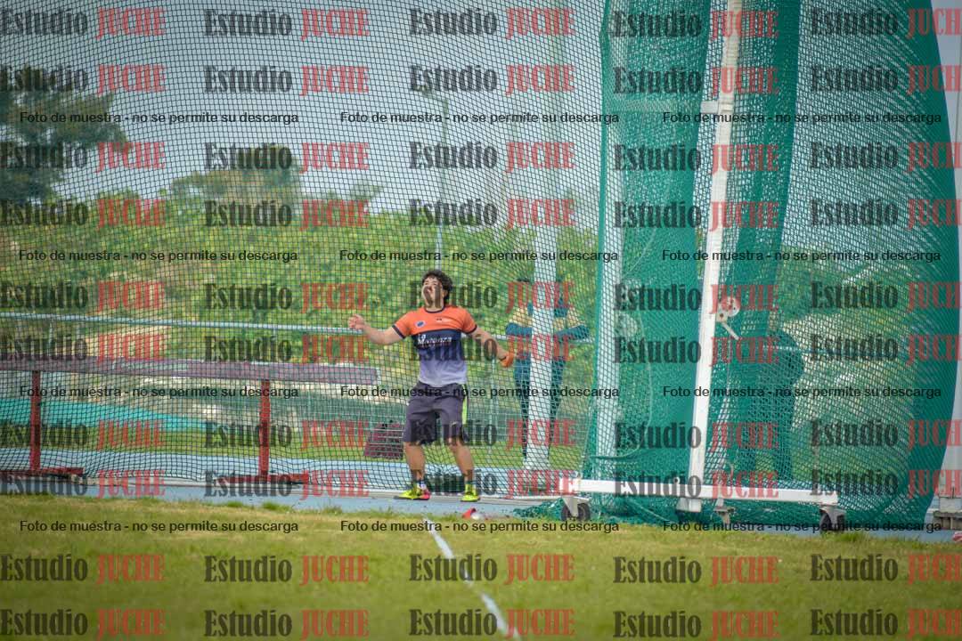 Fotos del lanzamiento de martillo de varones