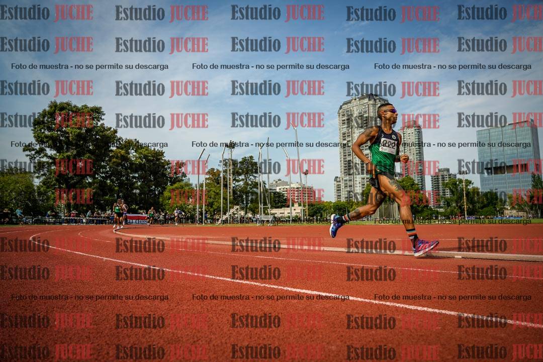 Fotos de los 3000 m llanos de varones