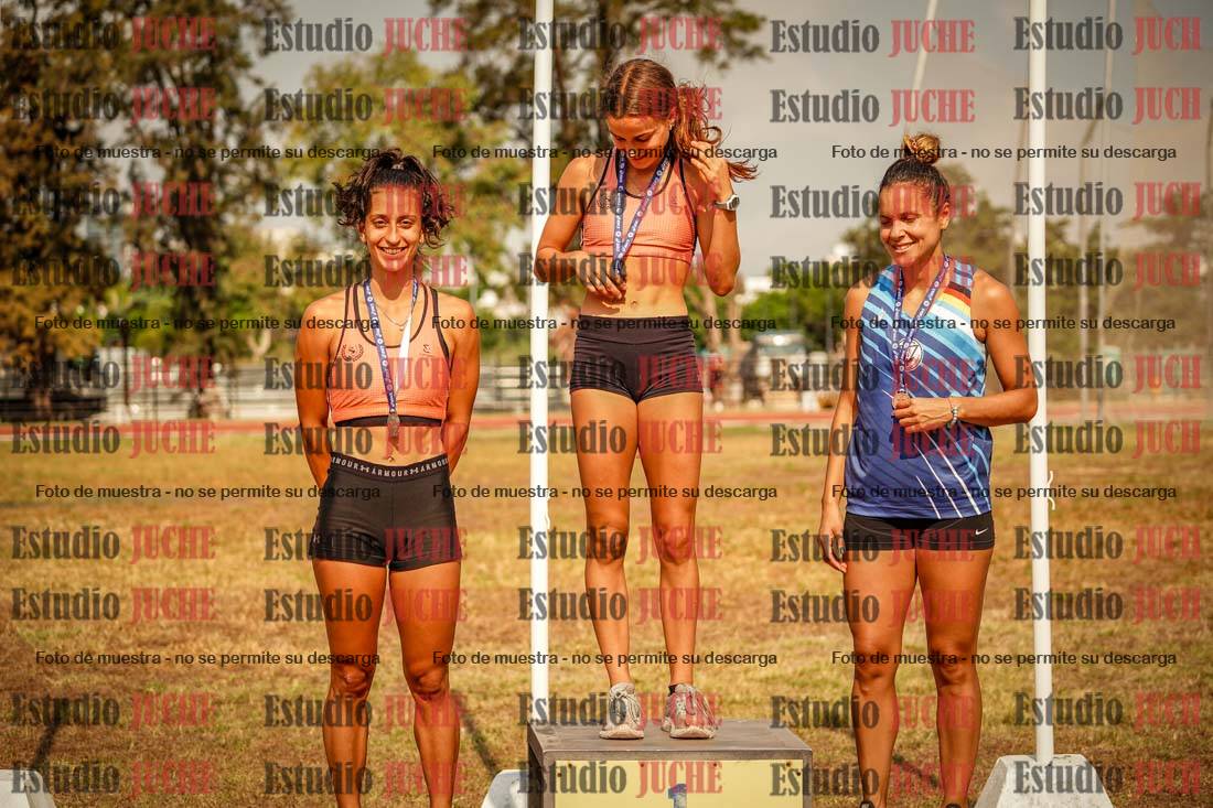 Fotos de algunos podios y extras del torneo