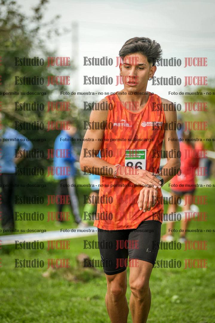 Fotos de la llegada del cross de 6000 m