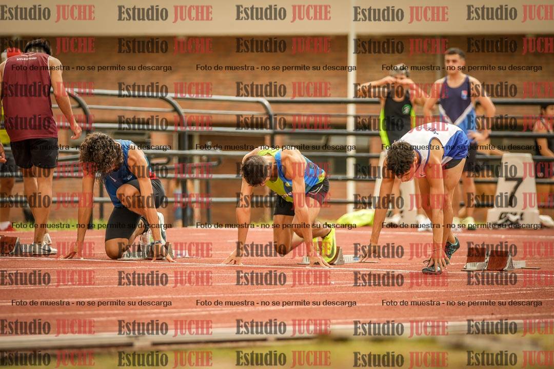 Fotos de los 100 m llanos de varones