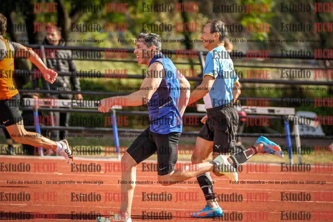 Fotos de los 100 m llanos de varones