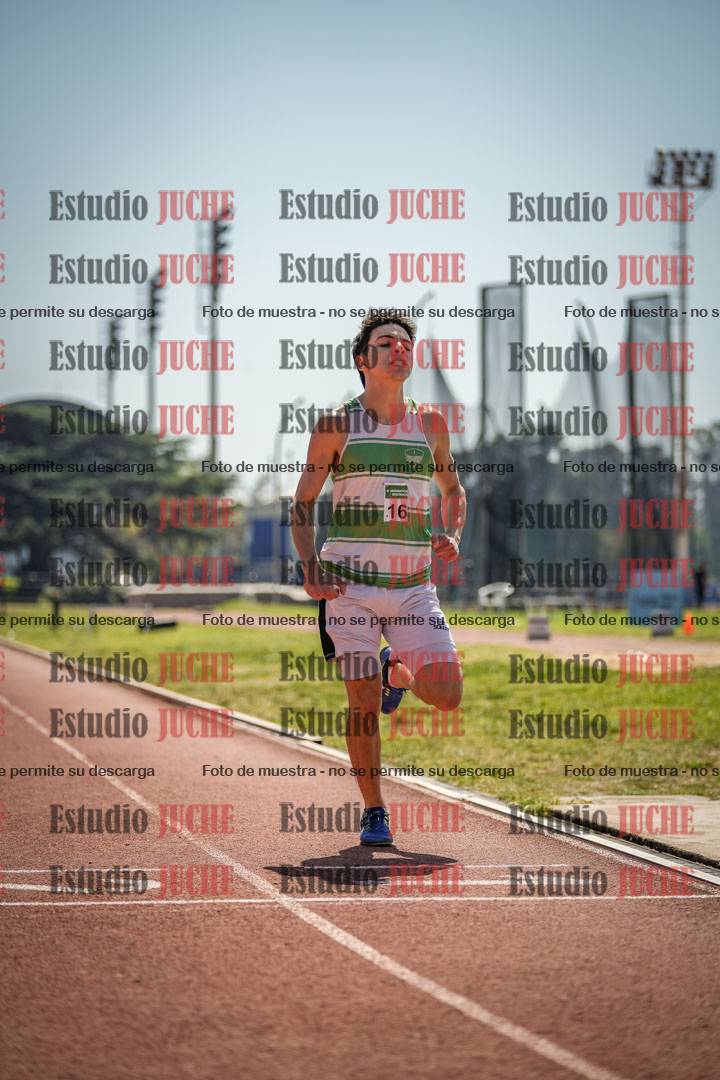 Fotos de los 800 m llanos de varones