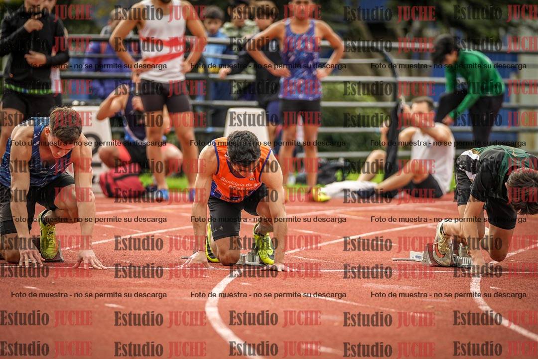 Fotos de los 100 m llanos de varones