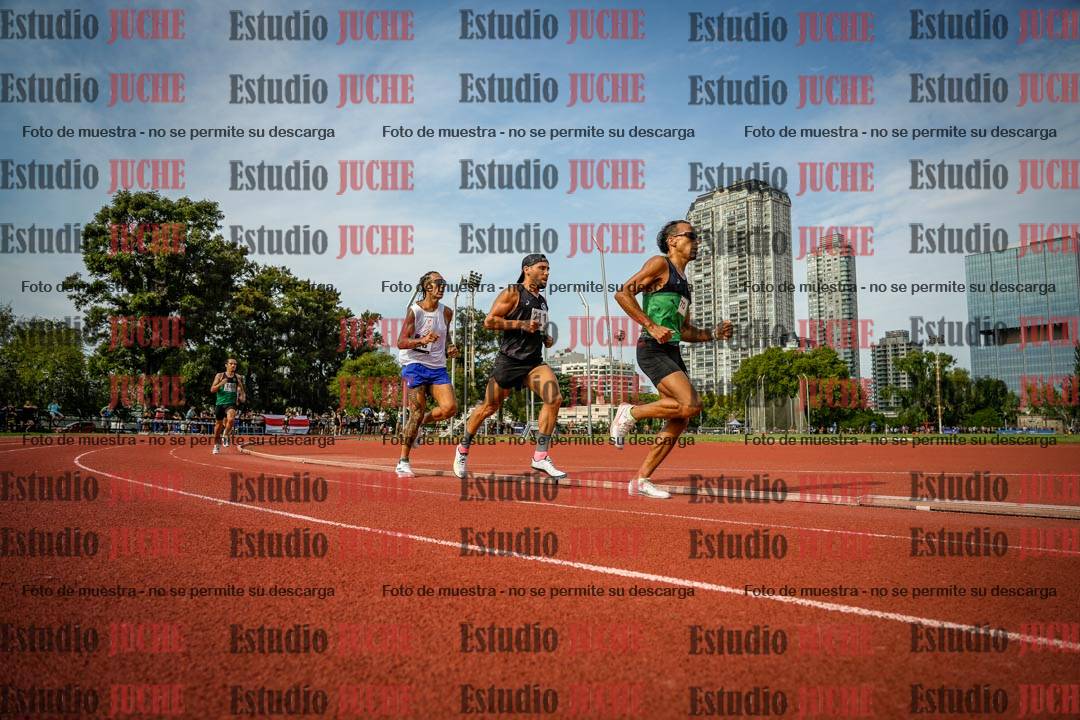 Fotos de los 3000 m llanos de varones