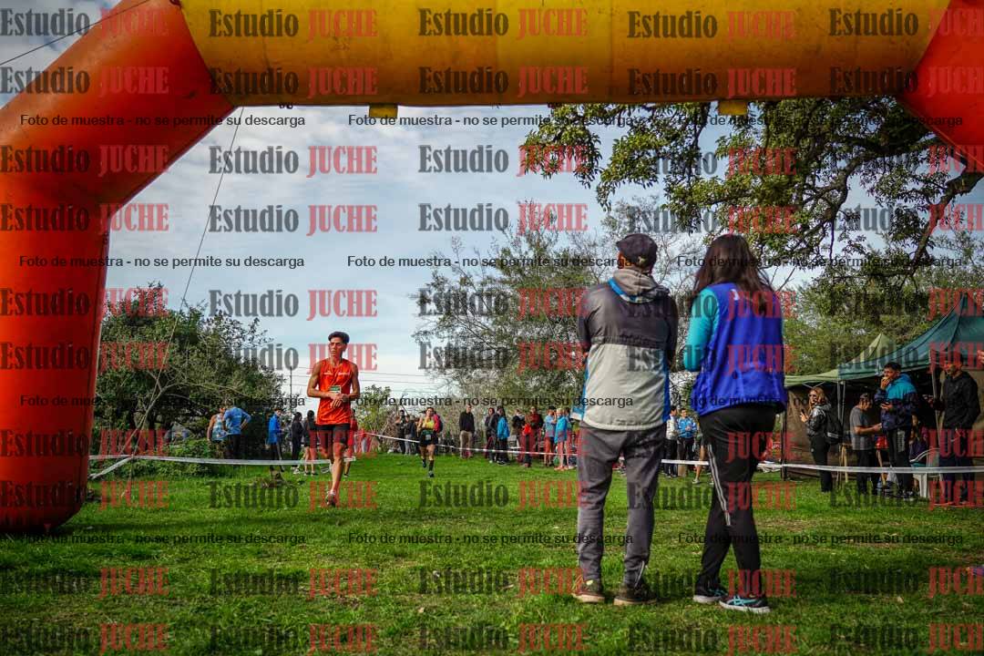Fotos de la llegada del cross de 6000 m