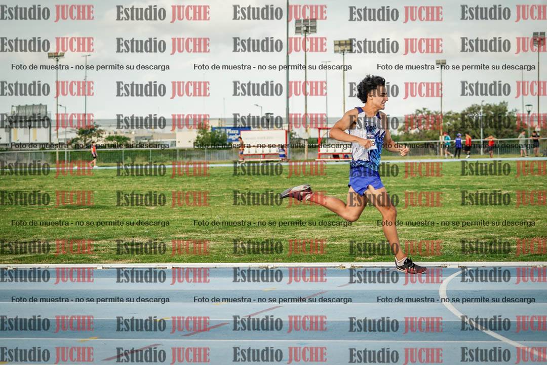 Fotos de los 800 m llanos de varones