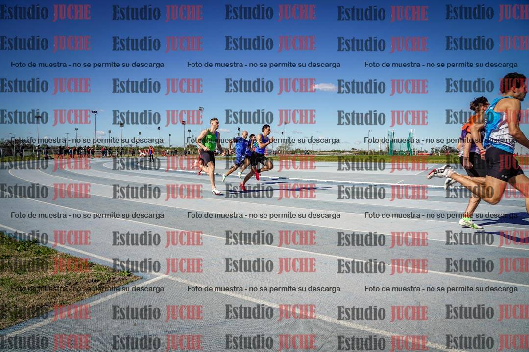 Fotos de los 200 m llanos de varones