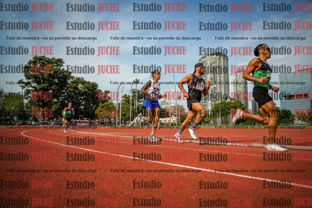 Fotos de los 3000 m llanos de varones