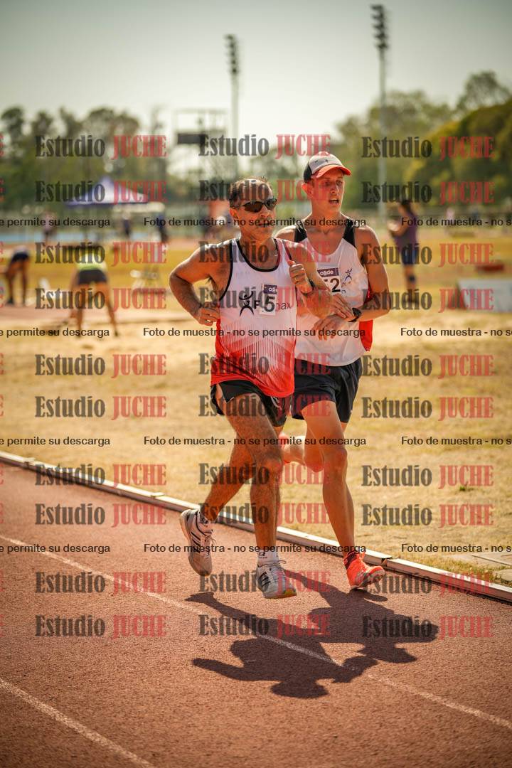Fotos de los 3000 m llanos de varones