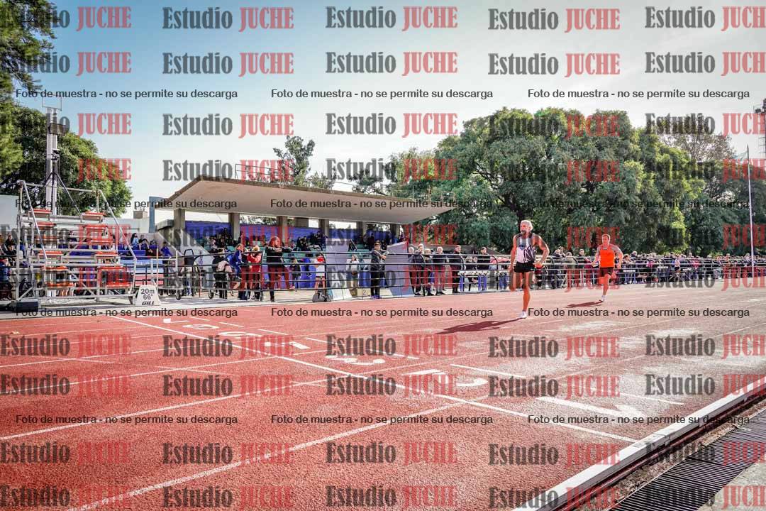 Fotos de los 100 m llanos de varones