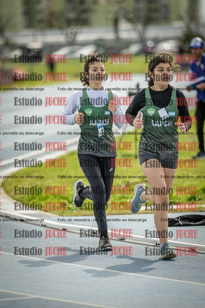 Fotos de los 800 m llanos de mujeres - U14