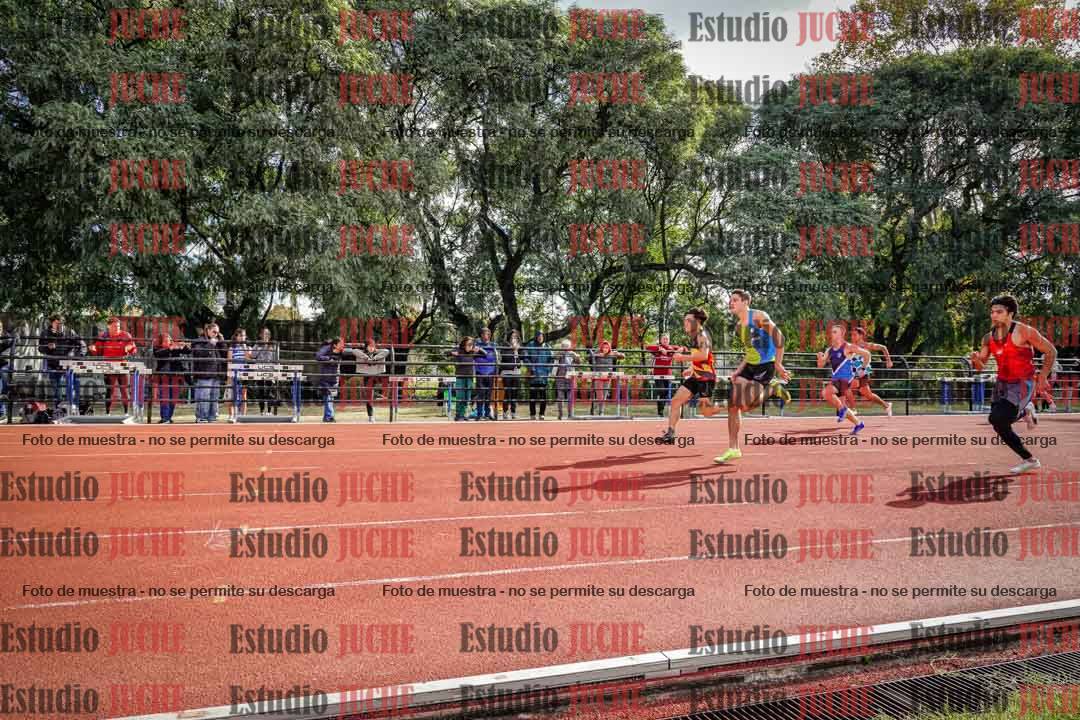 Fotos de los 100 m llanos de varones