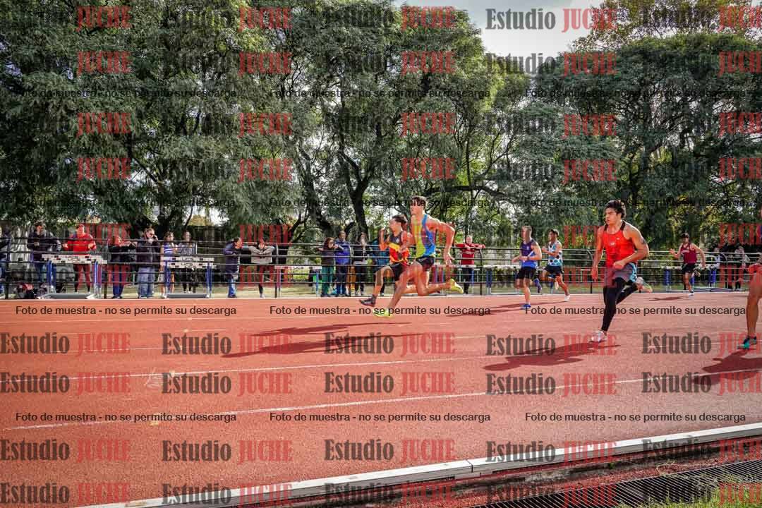 Fotos de los 100 m llanos de varones