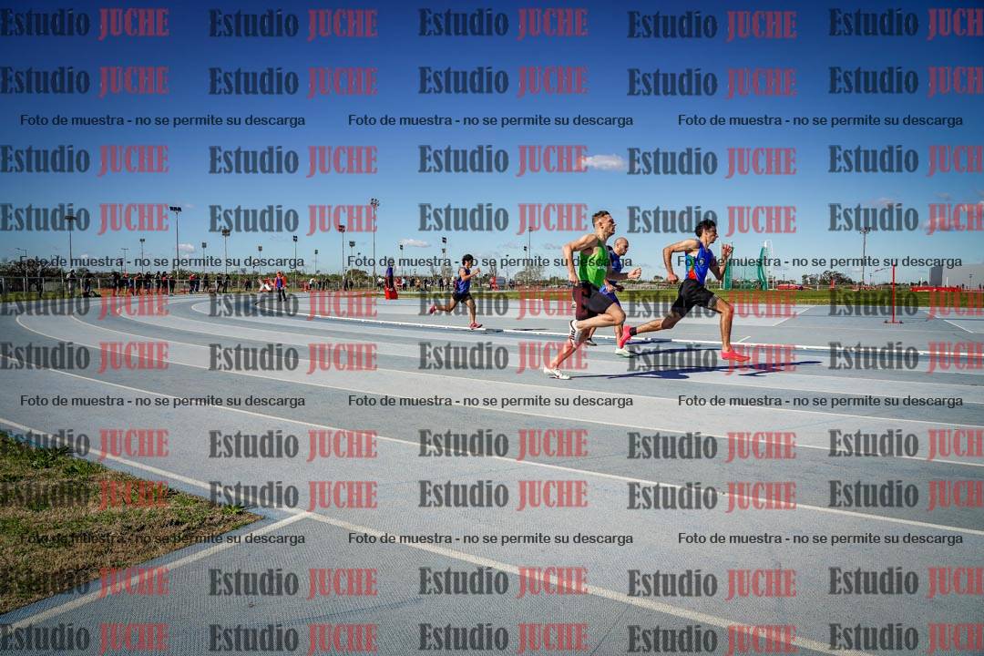 Fotos de los 200 m llanos de varones