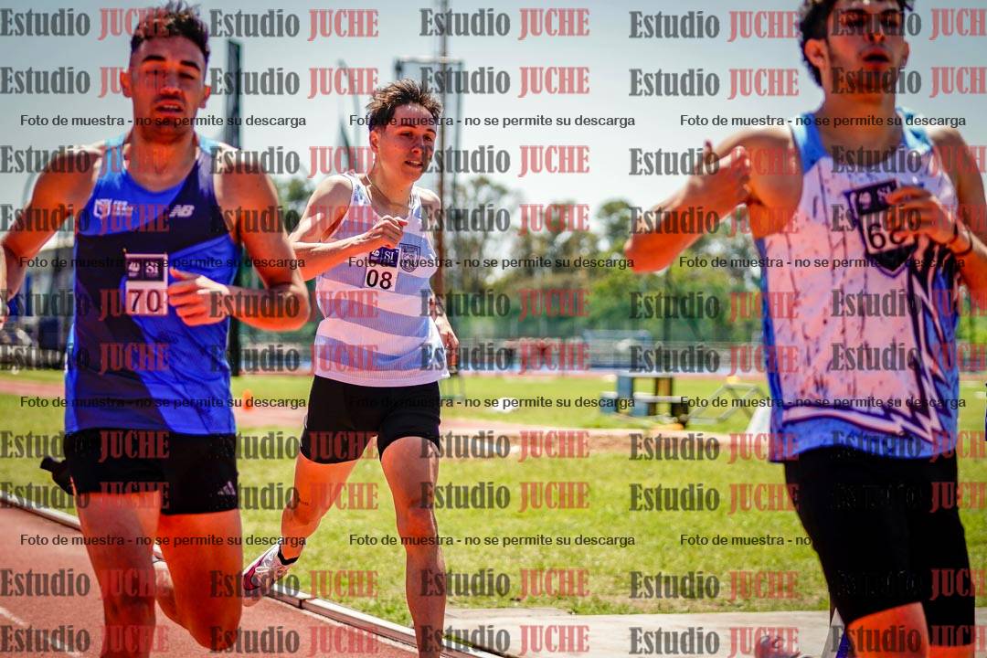Fotos de los 800 m llanos de varones