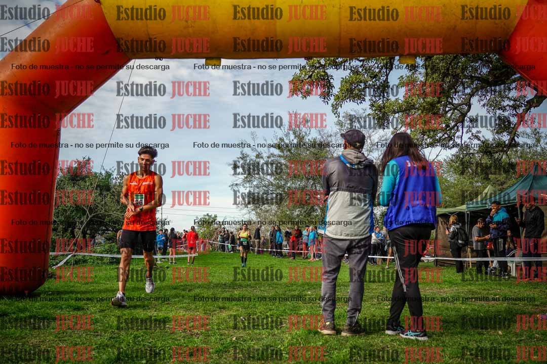 Fotos de la llegada del cross de 6000 m