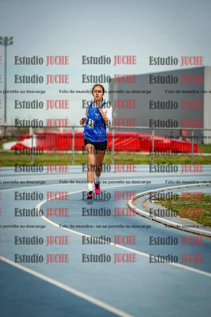 Fotos de los 800 m llanos de mujeres - U14
