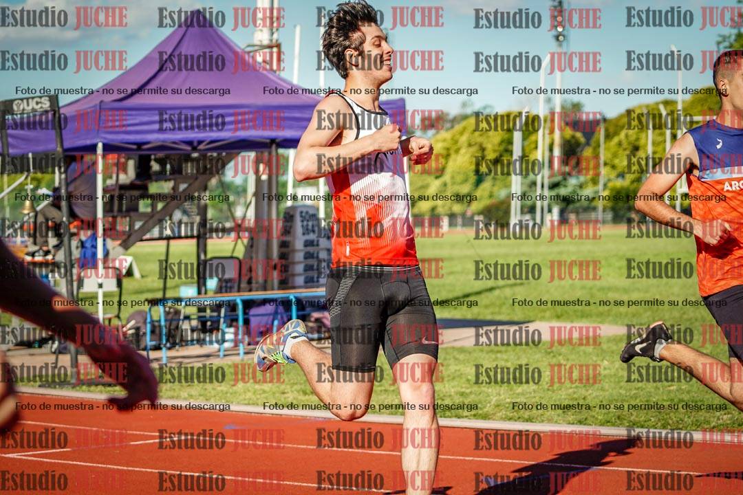 Fotos de los 100 m llanos de varones