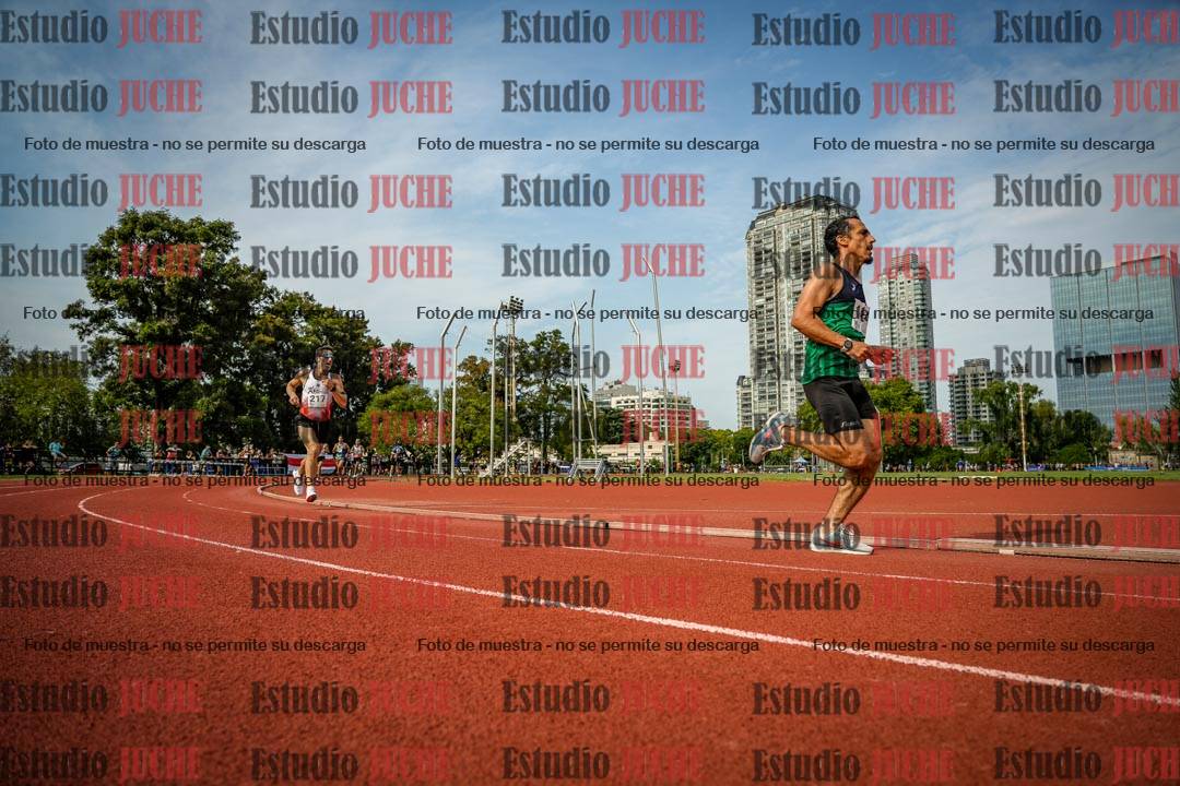 Fotos de los 3000 m llanos de varones