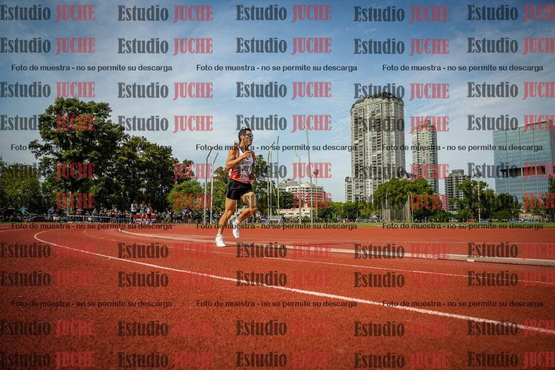 Fotos de los 3000 m llanos de varones