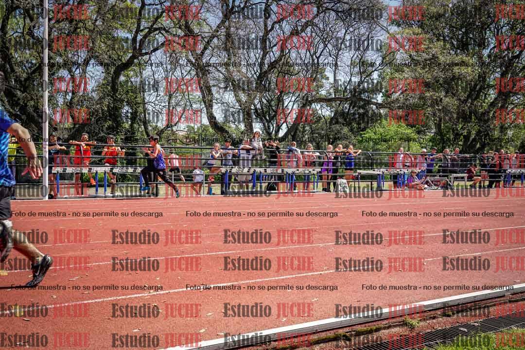 Fotos de los 80 m llanos de varones