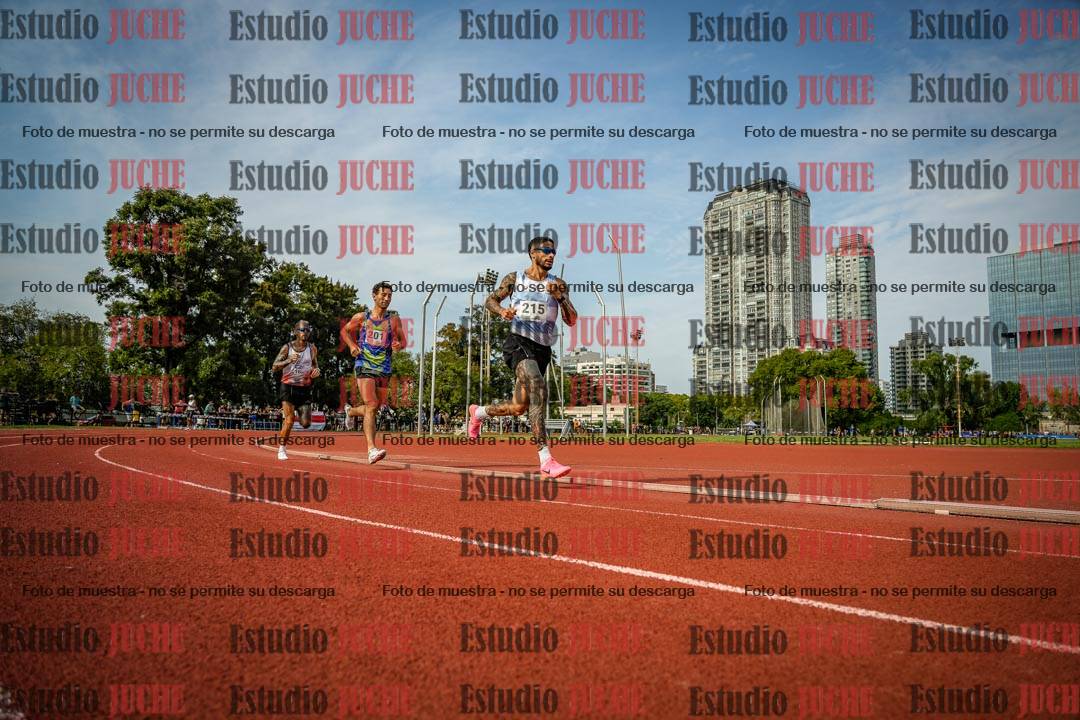 Fotos de los 3000 m llanos de varones