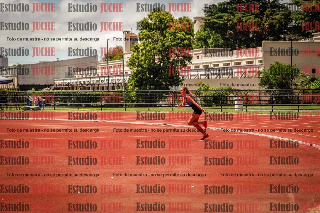 Fotos del salto en alto de mujeres