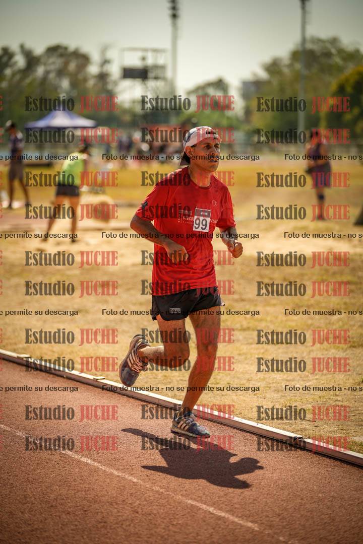Fotos de los 3000 m llanos de varones