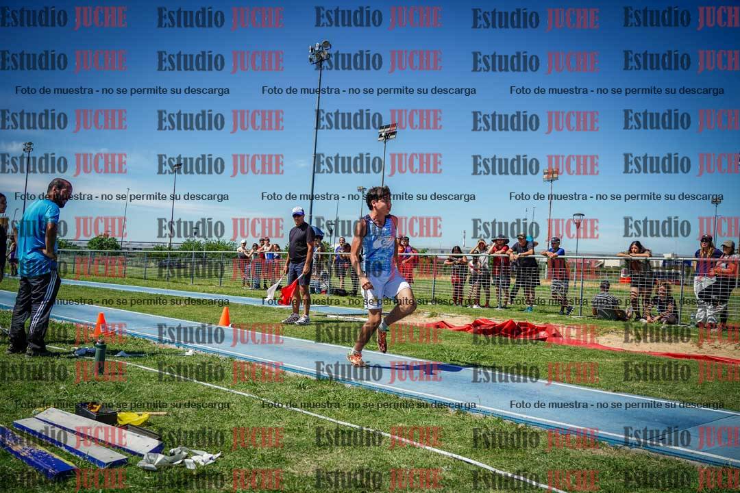 Fotos del salto triple de varones y mujeres - todas las tablas