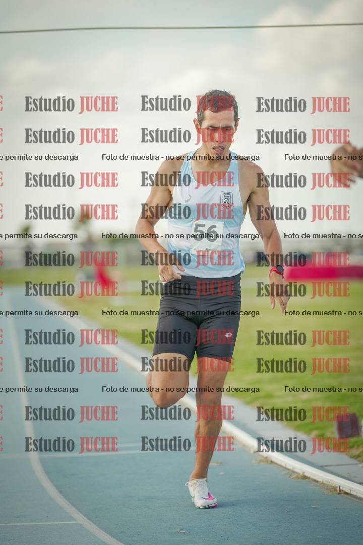 Fotos de los 800 m llanos de varones