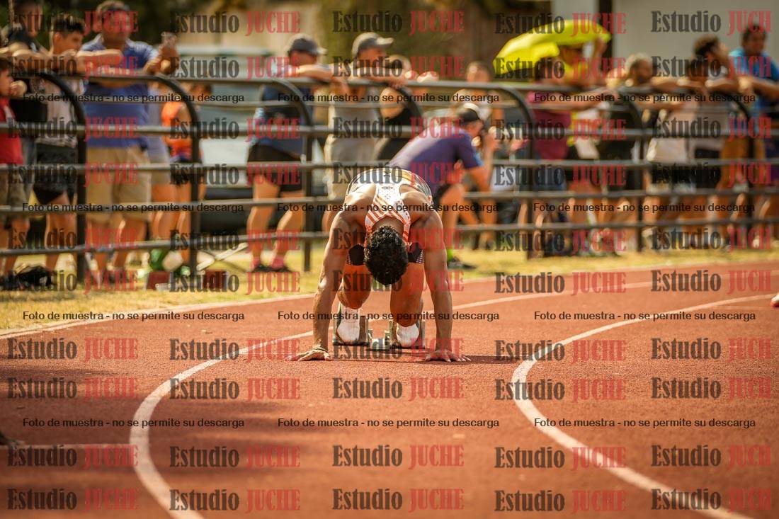 Fotos de los 400 m llanos de varones