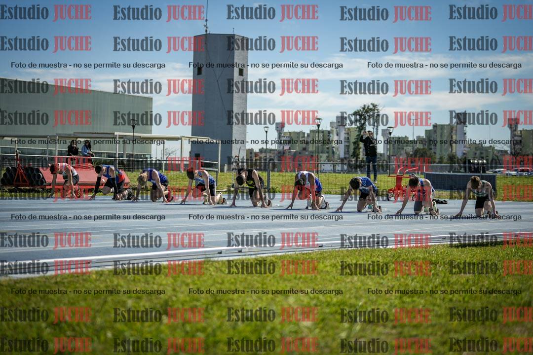 Fotos de los 100 m llanos de varones