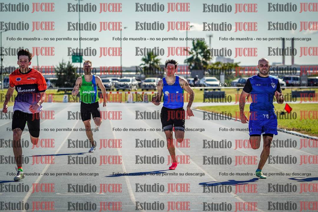 Fotos de los 200 m llanos de varones