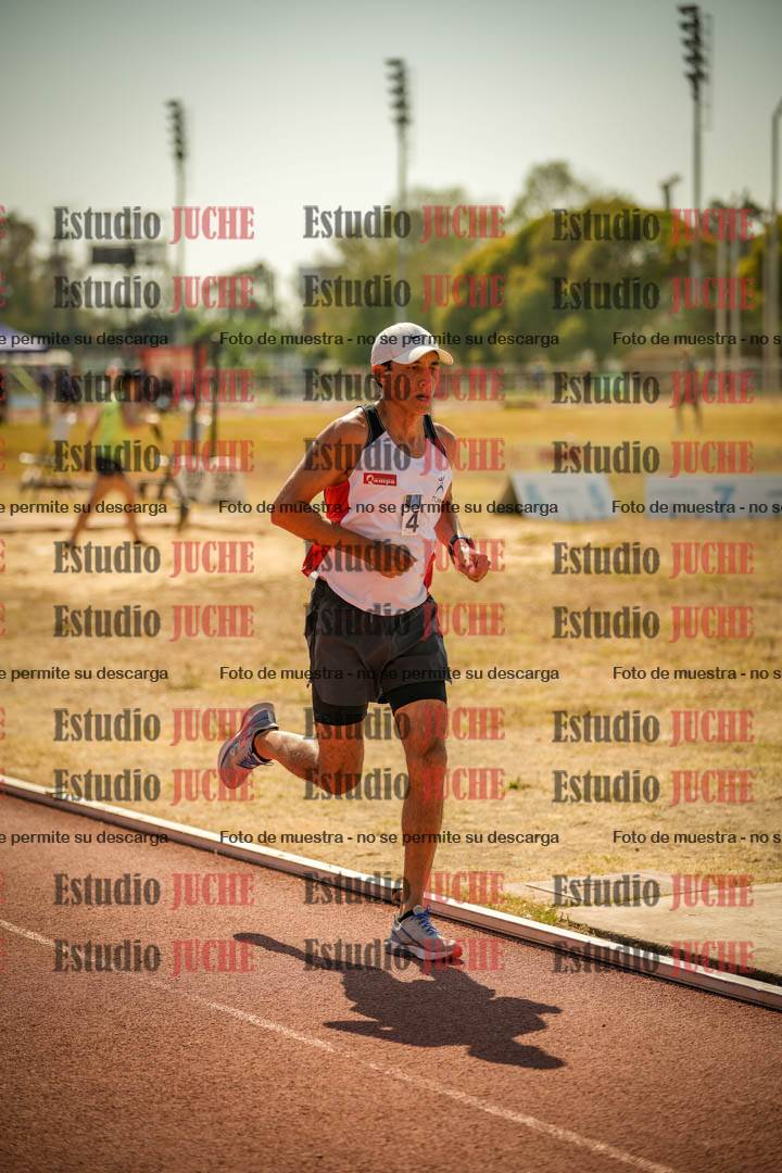 Fotos de los 3000 m llanos de varones