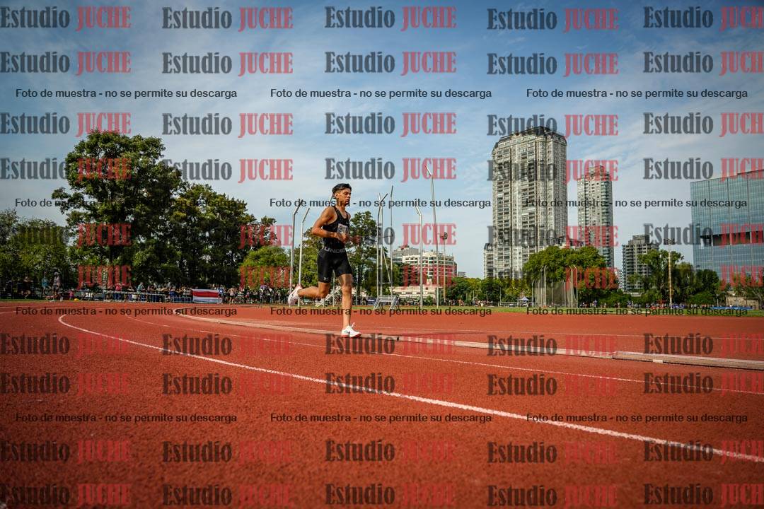 Fotos de los 3000 m llanos de varones