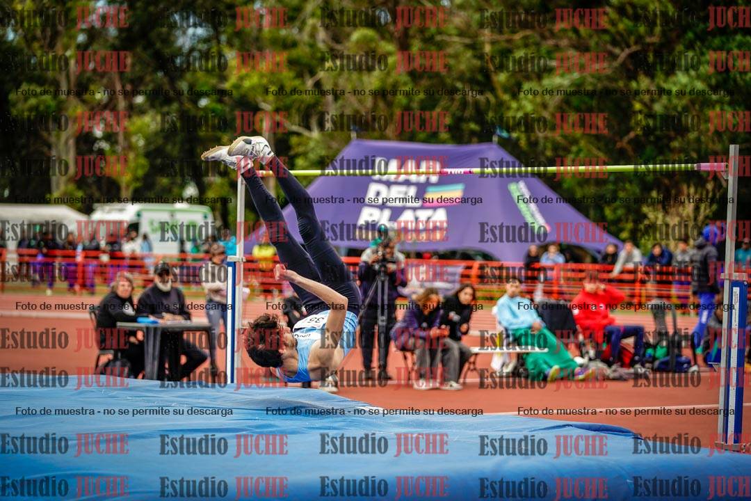 Fotos del salto en alto de varones - FINAL